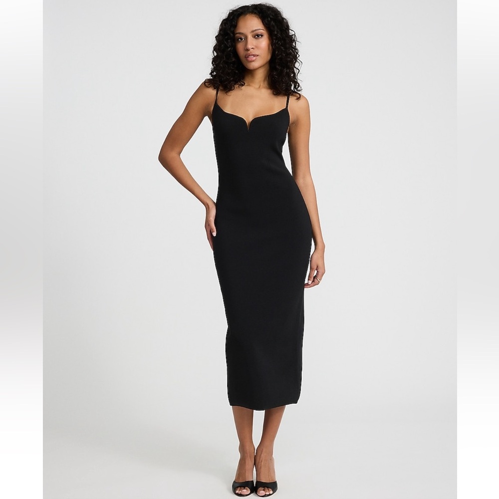 NWT Express Body Contour V-Wire Sleeveless Midi Dress